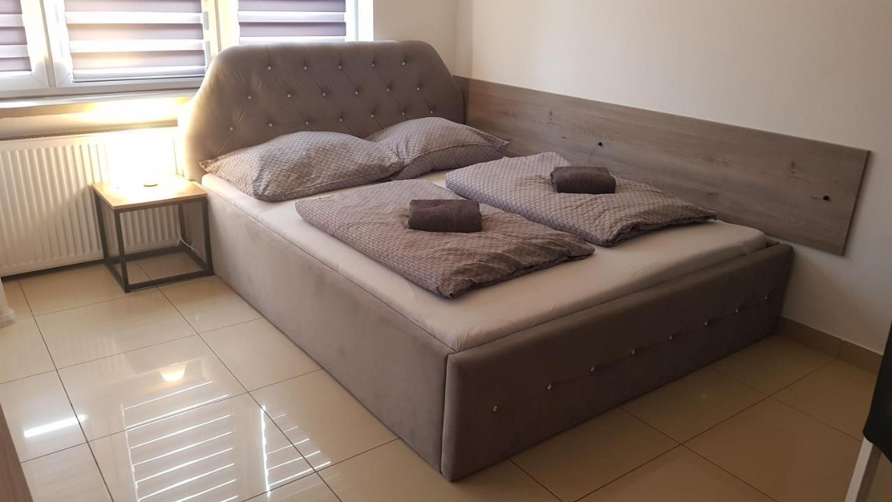 Apartament Rudy 102 Self Check-In 24H Appartamento Bytom Esterno foto